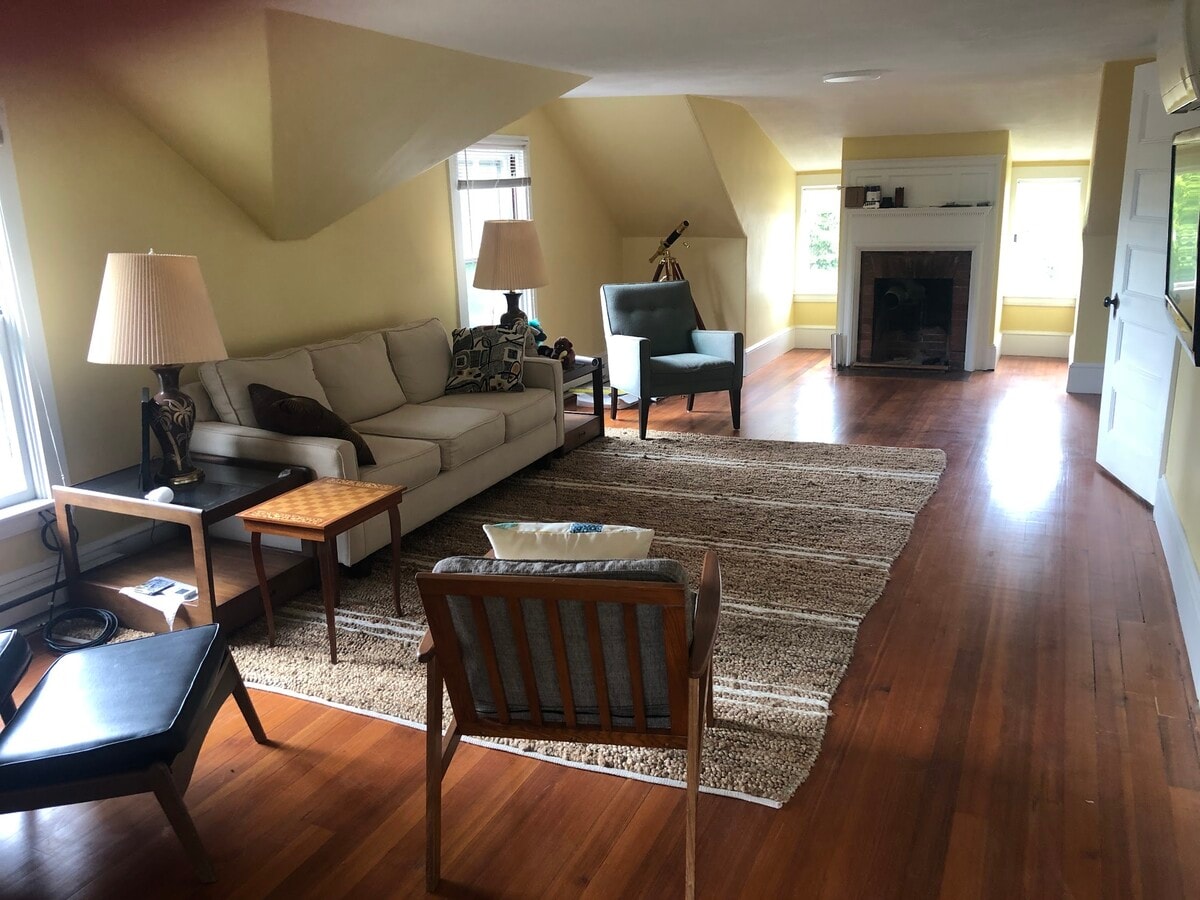 Photo - 5 Woods Edge Rd Unit Woods Edge - AtticApartment