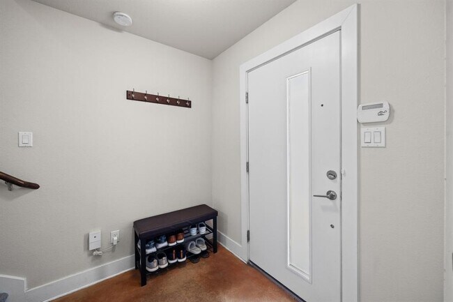 Photo - 1921 Warely Ln Unit 250C