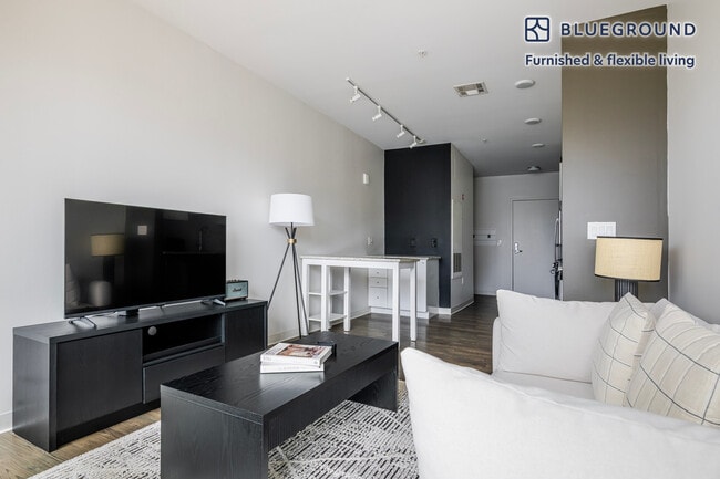 5 Glassworks Ave Unit SI FL3-ID1289