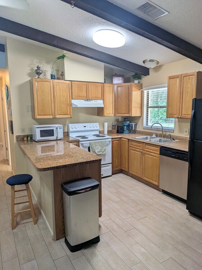 Photo - 10892 W Gem St Unit 1