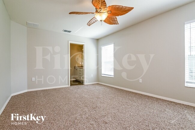 Photo - 901 Pearly Ridge Ln