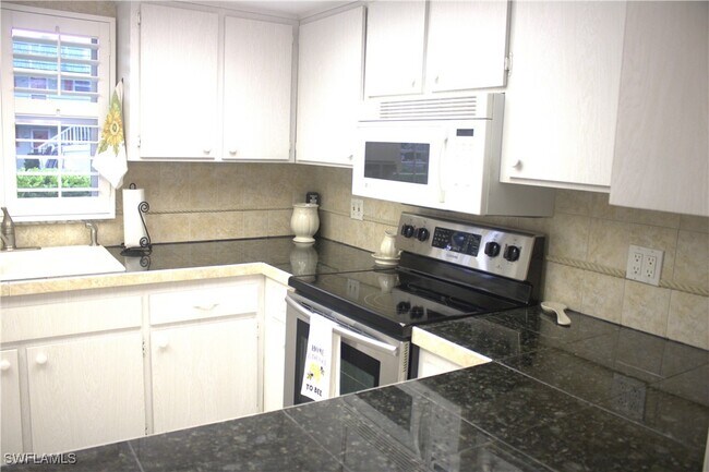 Photo - 200 Valley Stream Dr Unidad 4C