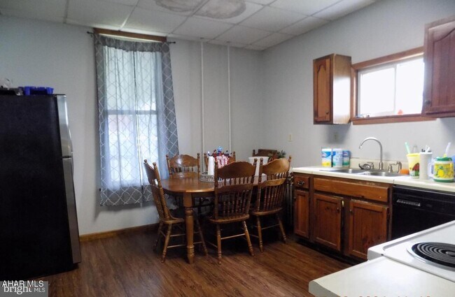 Photo - 514 Pruner St