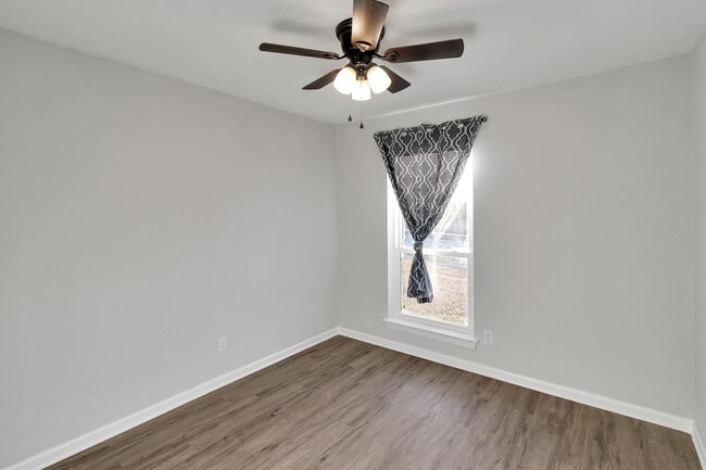 Photo - 246 Pinyon Ln