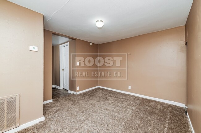 Photo - One bedroom, one bathroom double in Springfield