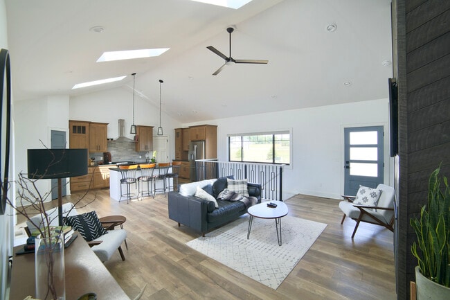 Photo - 1830 22nd St S