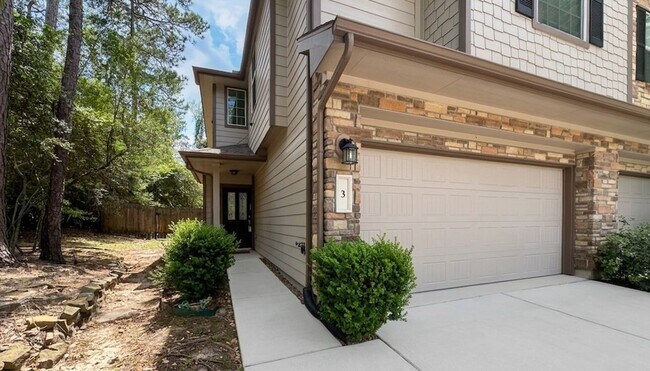 3 Fairlee Ct