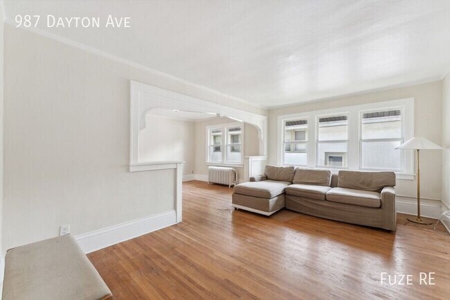 Photo - 987 Dayton Ave