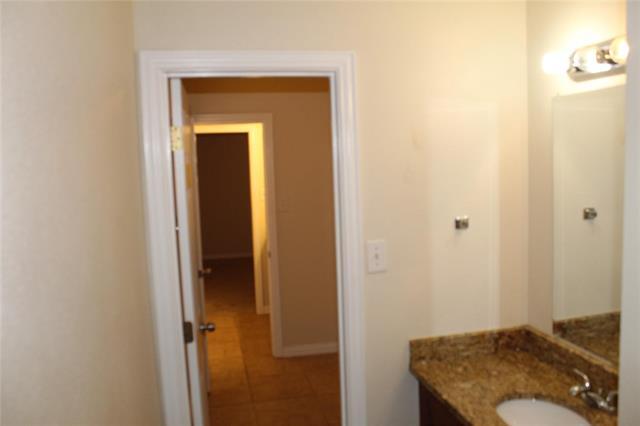 Photo - 502 Bellevue Ln