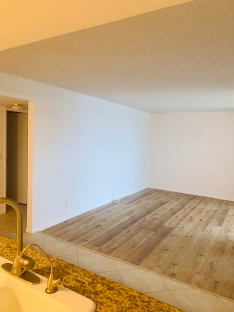 Photo - 950 Egret Cir Unidad 950EgretCr5304