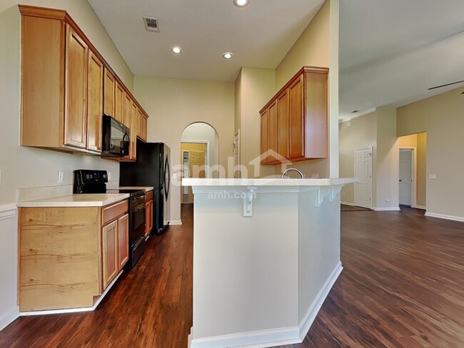 Photo - 822 Granite Ln