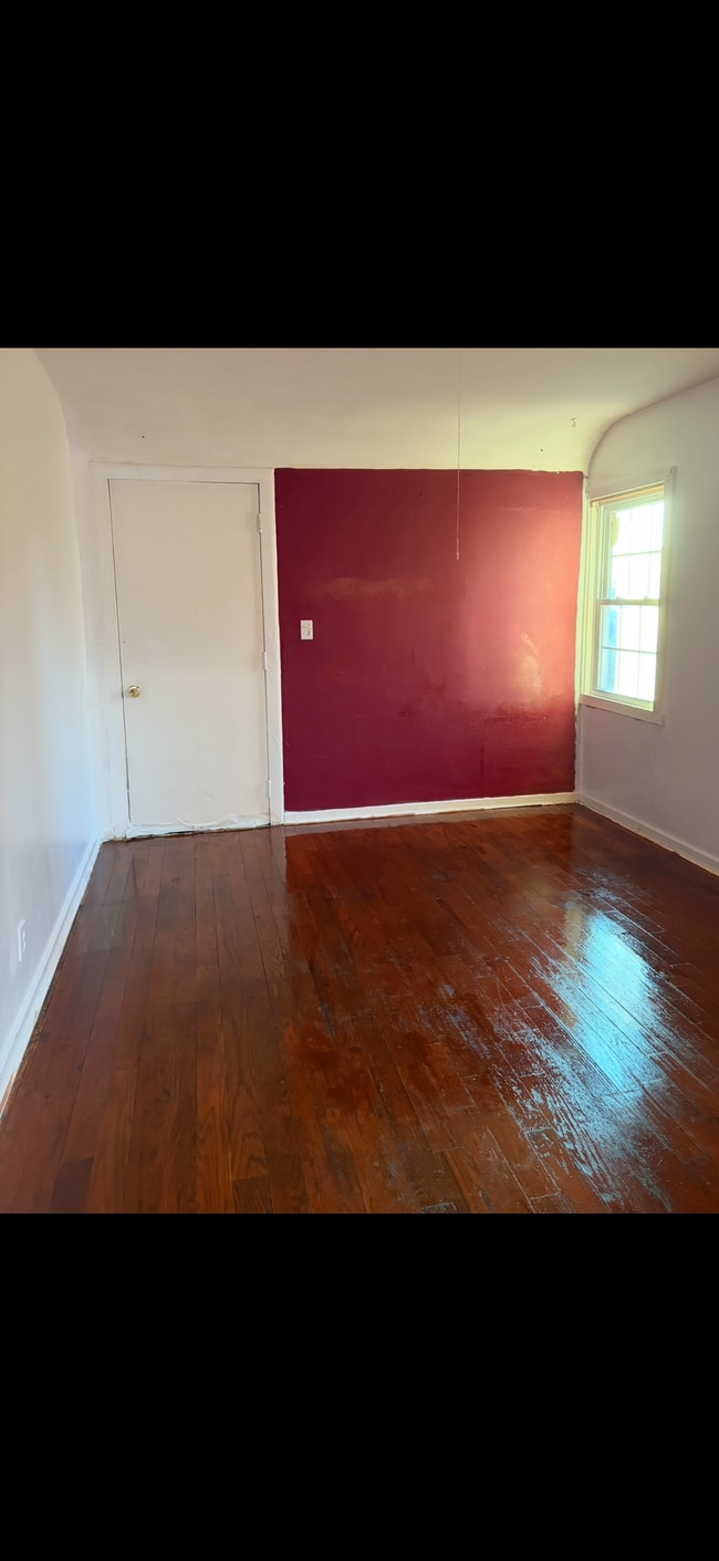 Photo - 180 Wessels Ave Unit 180