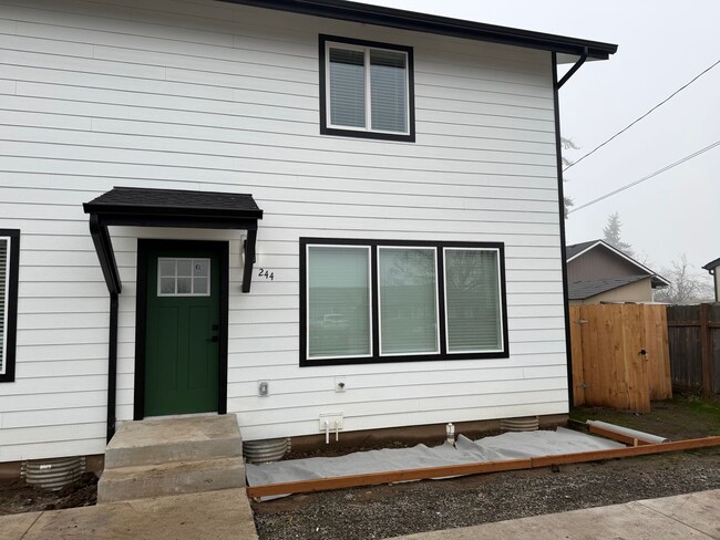 Photo - Brand new 3 bedroom 3 full bath townhouse in Thurston!