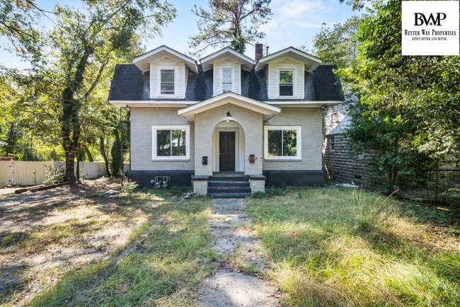 Building Photo - 1522 Columbia College Dr