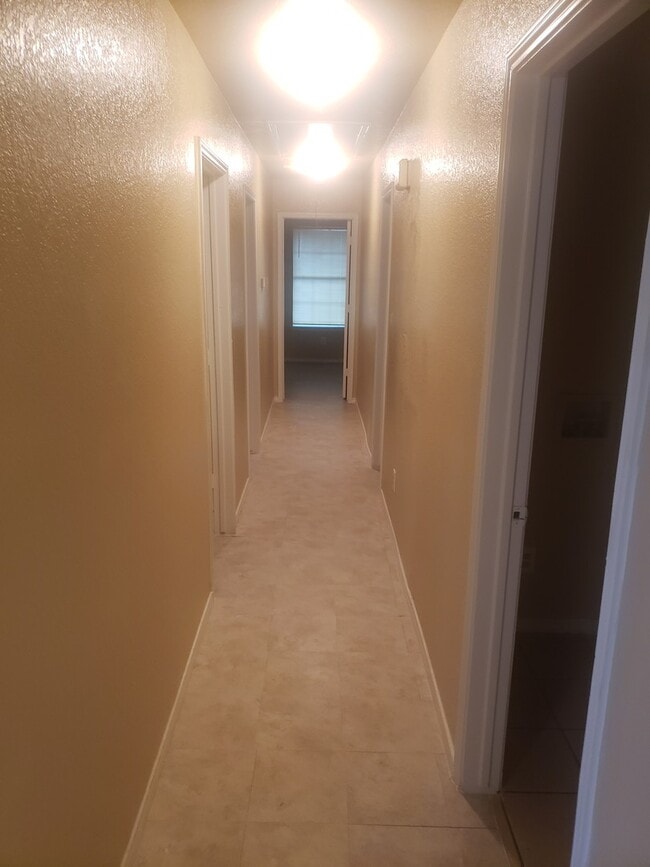 Photo - 1436-1438 E Mulkey St Unit 1438 E Mulkey St
