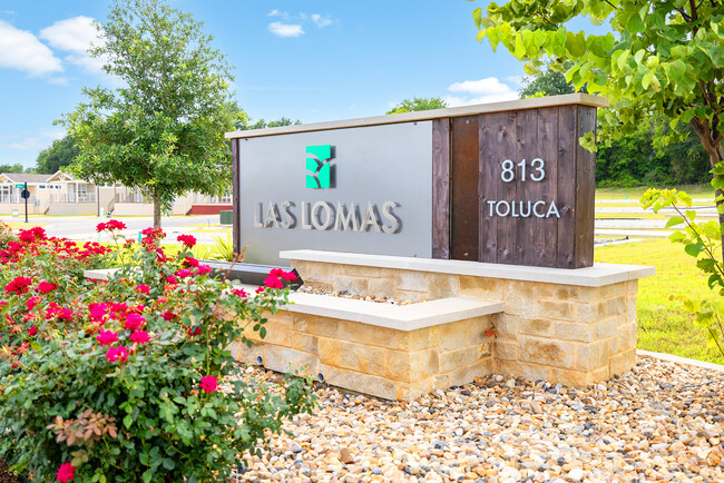 Front Entrance Sign - 813 Toluca