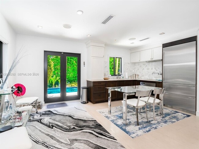 119 Avila Ct