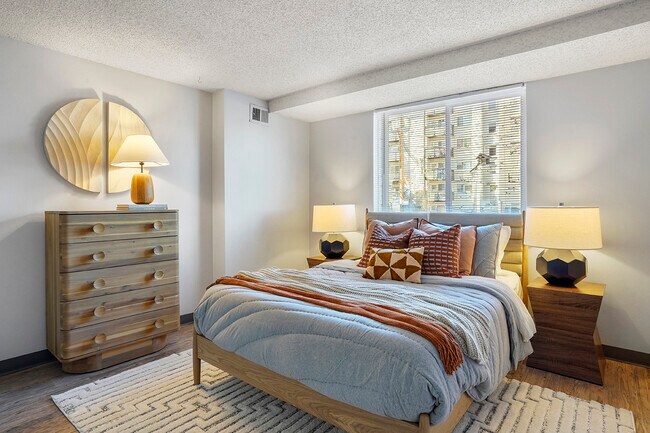 Photo - Mint Urban Infinity