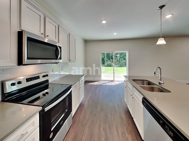 Photo - 3860 Chivalry Dr