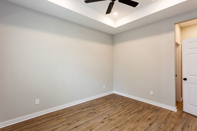 Photo - 10317 Lake Rd Unit 3A