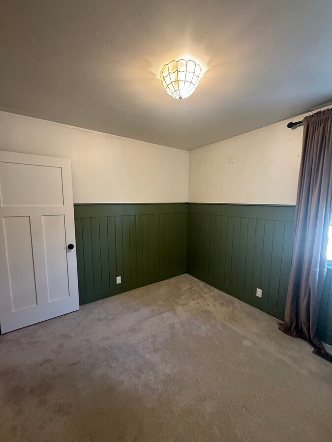 Photo - 31630 W Entwistle St