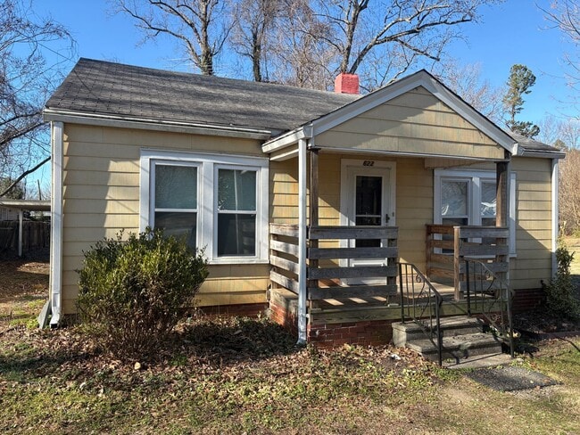 Photo - 2 Bedroom, 1 Bathroom House in Greensboro!