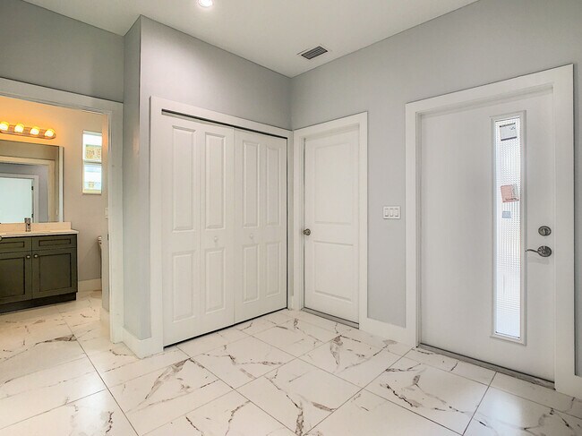 Photo - 5237 Jennings St