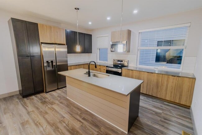 Photo - 1567 King St