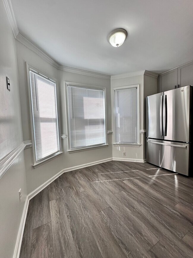 Photo - Beautiful Condo in desired Chicks Beach area