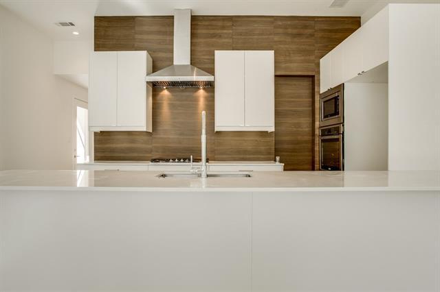 Photo - 5801 Bryan Pkwy