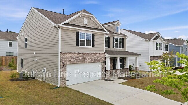 Photo - 413 Tucana St