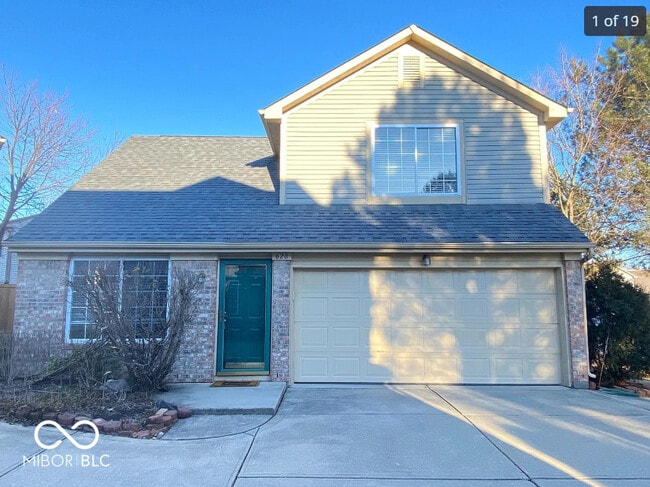 Building Photo - 628 Mountain Pine Dr