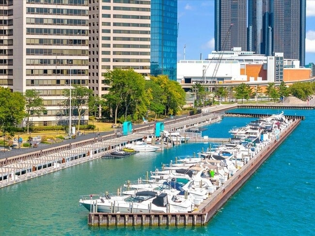 Riverfront Towers Exterior View - Riverfront Towers