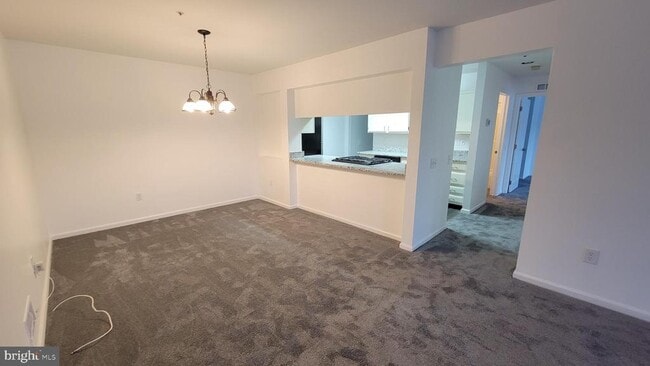 Building Photo - 1402 Waters Edge Dr Unit 170