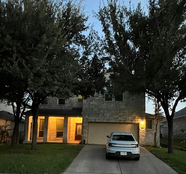Photo - 1717 Woodvista Pl