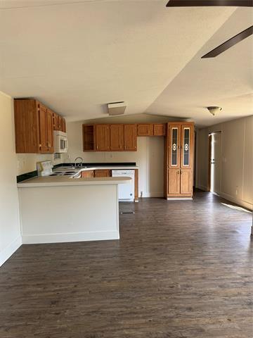 Photo - 201 Donna St