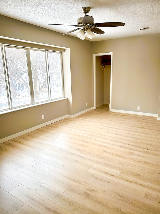 Living Room (Storage Closet) - 3517 1st Ave S Unit 3517