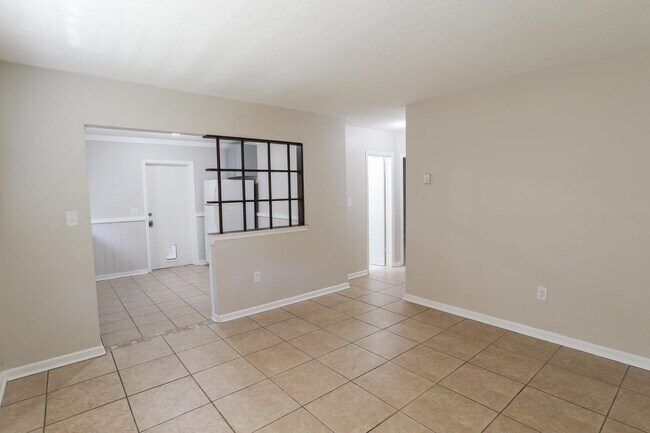 Photo - Altaloma Ave Unit 1308 Altaloma Ave