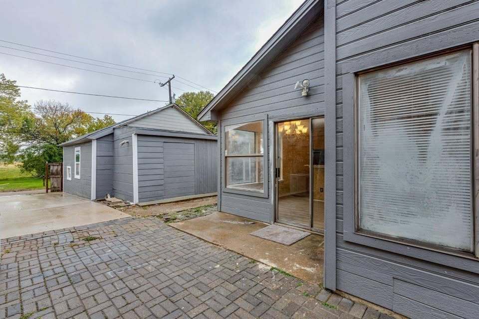 Photo - 10611 Woodleaf Dr House