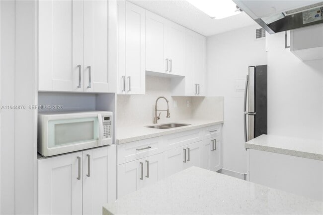 Photo - 7100 Fairway Dr Unit K6