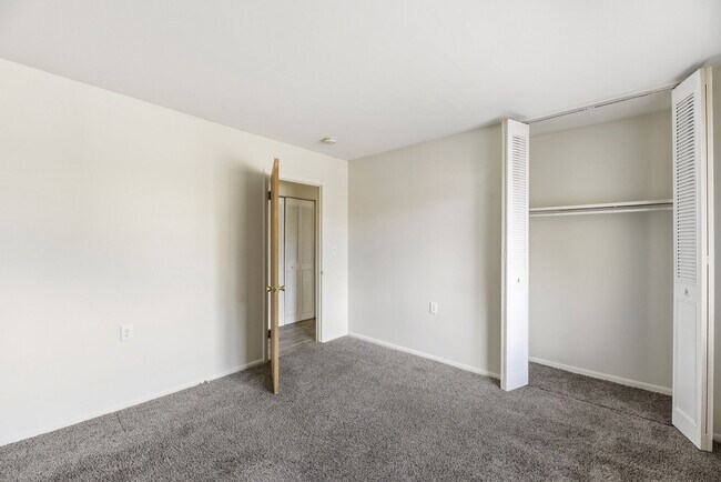Pin Oak Manor Apartments