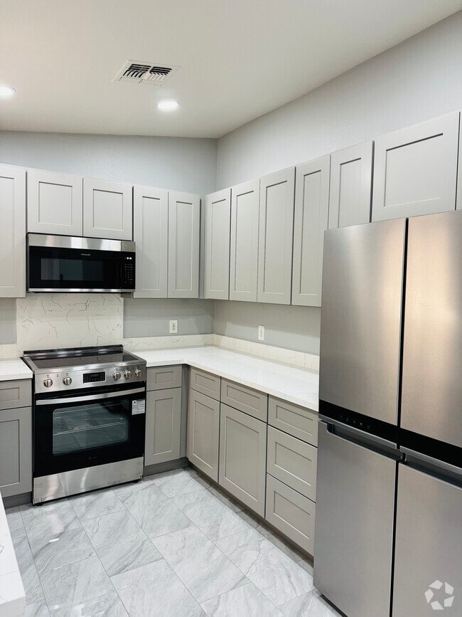 Building Photo - 9039 N 53rd Ave Rental