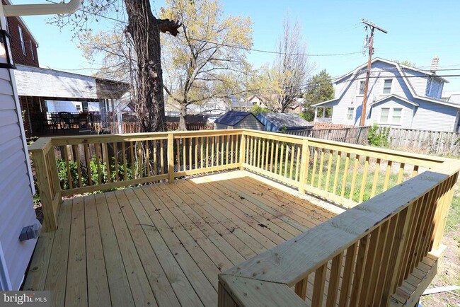 Photo - 5110 Kenwood Ave