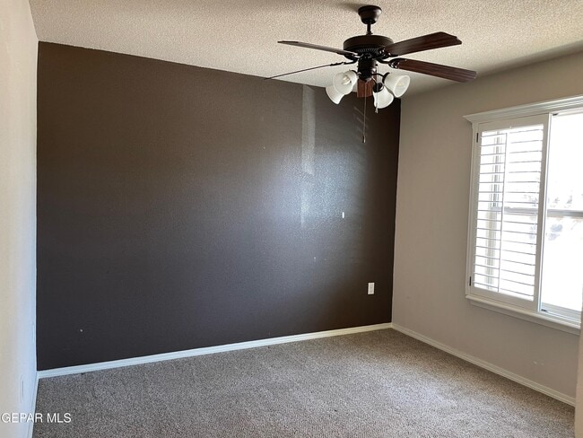 Photo - 3233 Muddy Point Ln