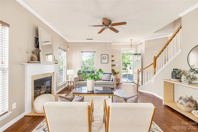 Building Photo - 5649 Winslow Ave NW