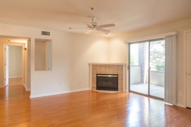 Photo - Conveniently Located Modern Two Bedroom Condo For Rent in Westwood Condominiums Unit 116