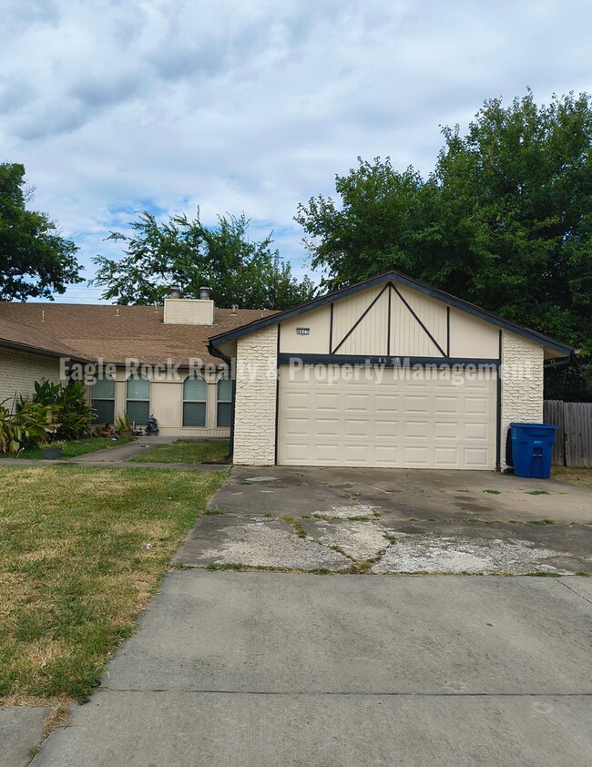 Building Photo - 4627 S 72nd E Pl Unit Duplex