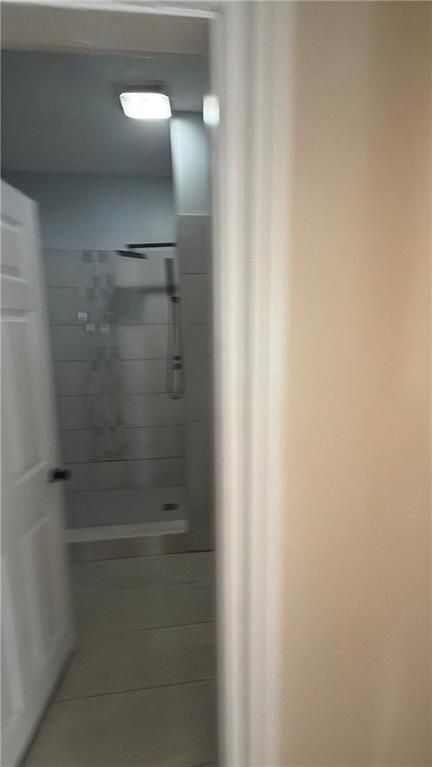 Photo - 228 Baker St
