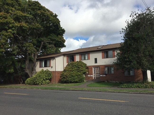 Building Photo - 5902-5920 SE Milwaukie Ave Unit 5908