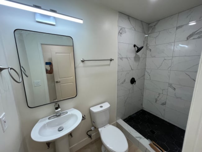 Photo - 8145 Lin Oak Way Unidad 2